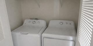 2128 W WALNUT STREET Gallery 16