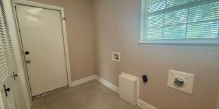 Gulf Breeze - Proper - 5 bedroom, 3.5 bathroom with pool and lawn care included Gallery 13