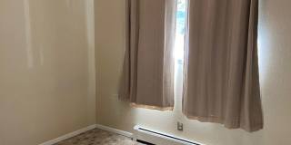 Condo in Pendleton Square Gallery 22