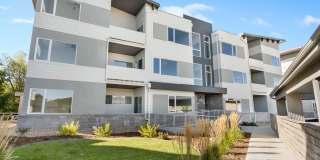 Luxury 2Bd/2Ba Corner Condo in Louisville Gallery 1