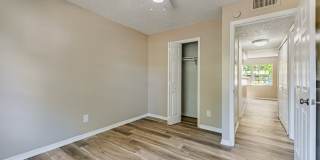 Green Oaks Apartments Gallery 3