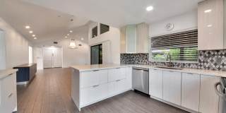 5529 Lakeview Mews Terrace Gallery 9