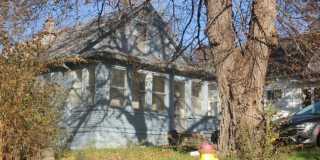 2 bed 1 bath off street parking $1150 Gallery 1