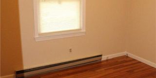 330 Kingsman Drive Gallery 9