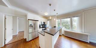 2677 Larkin - Furnished 2677 Larkin - Furnished Gallery 1