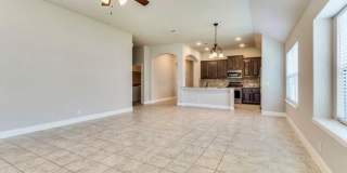 609 W North Creek Drive Gallery 3