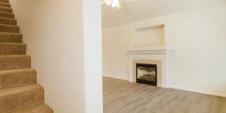 Modern Duplex with Garage and Backyard Modern Duplex with Garage and Backyard Gallery 3