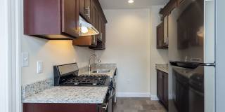 Charming 1 Bedroom-No Broker Fee Gallery 3