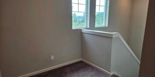 5Bd/3Ba Two Story House - For viewing! Gallery 23