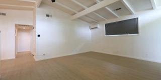 Updated Large 3 bedroom 2 bathroom home Gallery 12