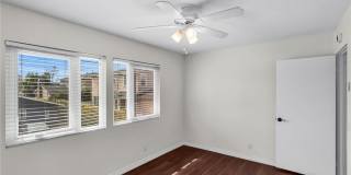 185 Costa Mesa Street Gallery 23