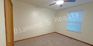 Charming 3 Bedroom in Desirable South Neighborhood! Gallery 12