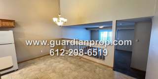 Townhouse Available September 1, Vaulted Ceilings, Open Floor Plan, 2 Bath, Attached Garage Gallery 6