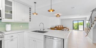 6901 Edgewater Drive Gallery 1