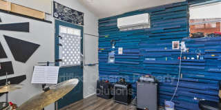 915 N Eugene St Gallery 40