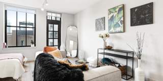 331 South Wells St. Gallery 10