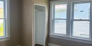 Charming 3 Bed Property at Prime Location Gallery 8