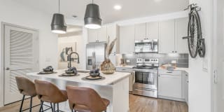 Varenna Lakeside Gallery 1