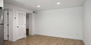 880 Saint Charles AVE NE 10 Gallery 7