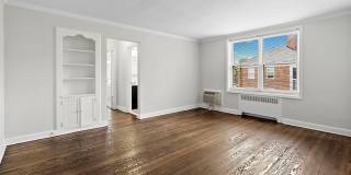 188 Bellevue Ave Gallery 22