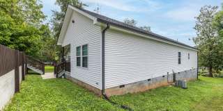 619 Midlake Drive Gallery 8