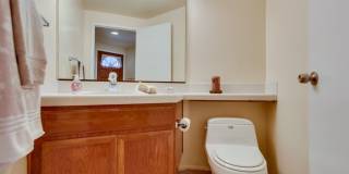 Spacious Townhome in University City for Rent! Gallery 13