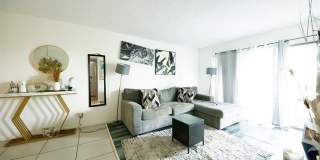 1900 N Congress Ave Gallery 1