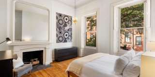 1714 SPRUCE Street Gallery 28