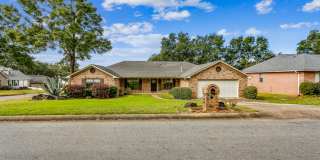 1960 Woodbridge Drive Gallery 41