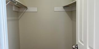 Spacious 2 BR with great location near LSU and downtown Baton Rouge Gallery 6