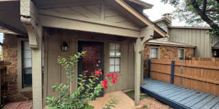 3-bedroom Condo in Quail Springs area, fully furnished! You only pay Electric and Internet! Gallery 1