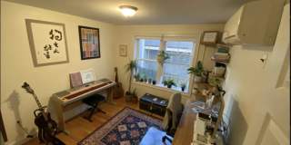 24 Beacon Pl. Gallery 6