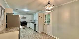 Updated 3-Bedroom Home Near TJC & Medical District! Gallery 10