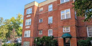 3151 W Argyle St Gallery 1