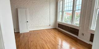 2033 W Broad St Gallery 38