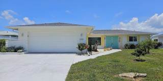 Seasonal Short-Term Waterfront Turnkey Single Family Home in Venice Gardens! Gallery 1