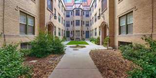 Charming 1BR Townhome in Capitol Hill Gallery 19