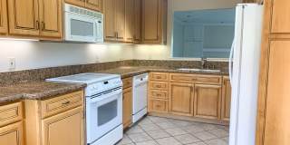 Townhome with Stunning Vasona Lake & Foothill Views Near Downtown Los Gatos Gallery 3