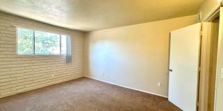 Desert Atrium - Studios, 1 Bedrooms and 2 Bedrooms in Great Location! Community Pool! Gallery 22