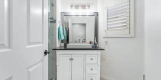 Charming Single-Story Townhome with Vaulted Ceilings in a Gated Northwest Community! Gallery 20