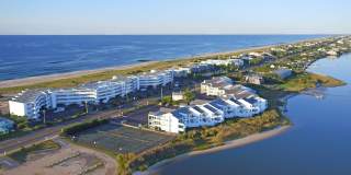 250 Dune Road Gallery 1