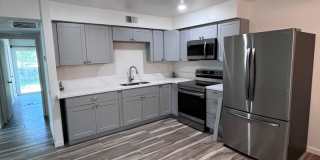 North Palm Springs Beauty move in special $500.00 of first month Gallery 11