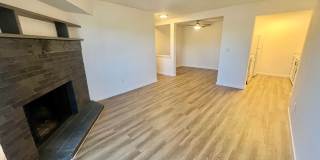 **$500 Move in Special**  Updated Spacious 1 bed/1 bath in Aurora Gallery 5