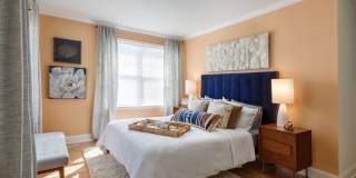 Incredible Deal - 2Bed, 1 Bath South Brookline Townhouse Gallery 1