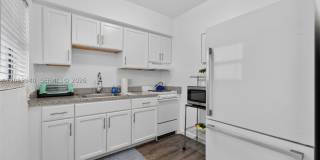 2508 Bay Dr Gallery 7