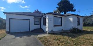 2BD/1BA Eureka home close to schools, Sequoia Park, Henderson Center! Gallery 1