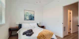 New Downtown Longmont Townhome | Office + 2BDR Gallery 25