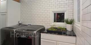 4803 15th Street Gallery 17