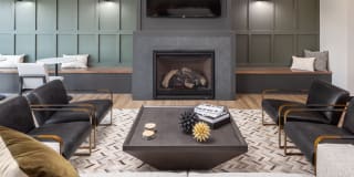 Jules on 3rd Gallery 22