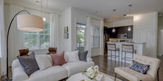 The Lincoln Apartments Gallery 1